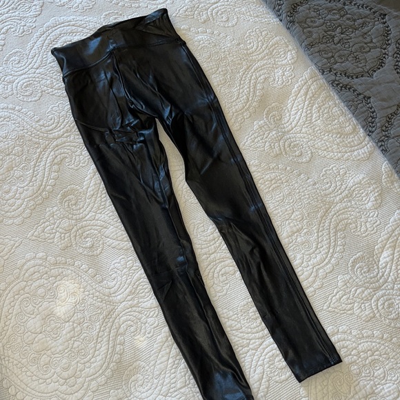 Spanx Faux Leather Leggings - Picture 3 of 5